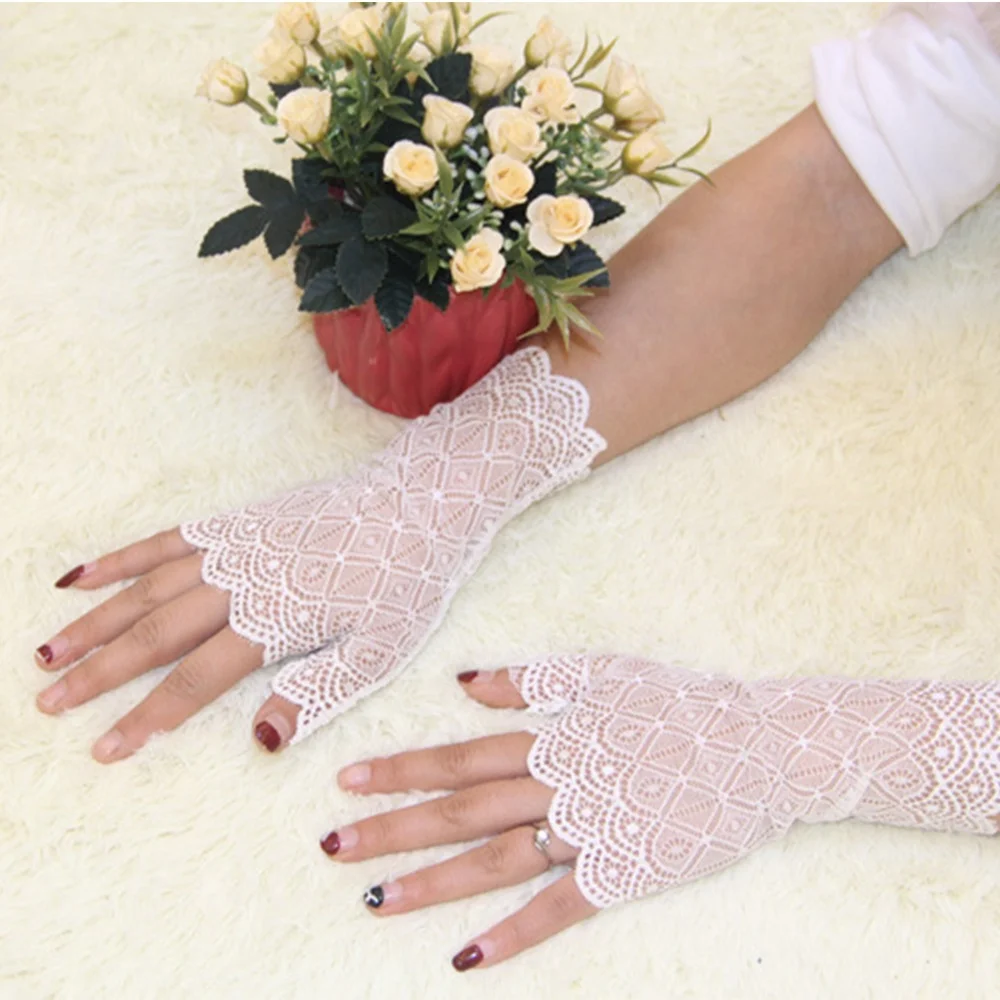 Женские очаровательные солнцезащитные перчатки без пальцев для вождения, кружевные вечерние перчатки с защитой от ультрафиолетового излучения