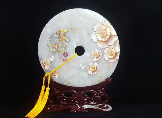 

Natural jade safe deduction home and everything wealth source Guanglan Meilan bamboo and chrysanthemum carving ornaments