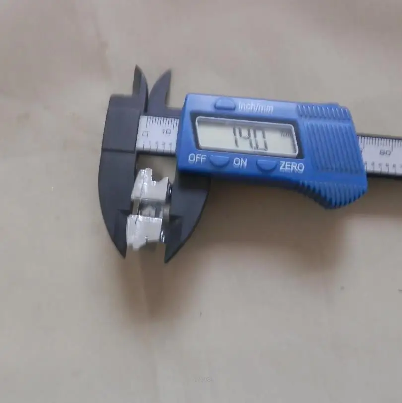 TRIMMER HEAD ALUMINUM EYELET OLEO MACE 11