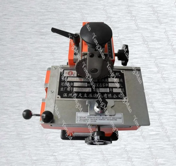 Metal name plate labeling machine for mdel number marking with 6 wheels