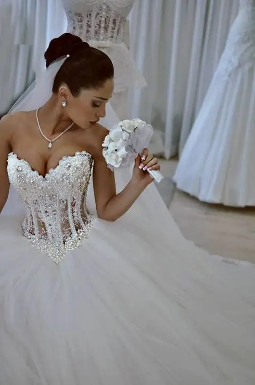 

Ball Gown Wedding Dress Corset Crystal Pearls Custom Sweetheart Bridal Dresses Vestido De Noiva Lace Wedding Dress 2015 MS133