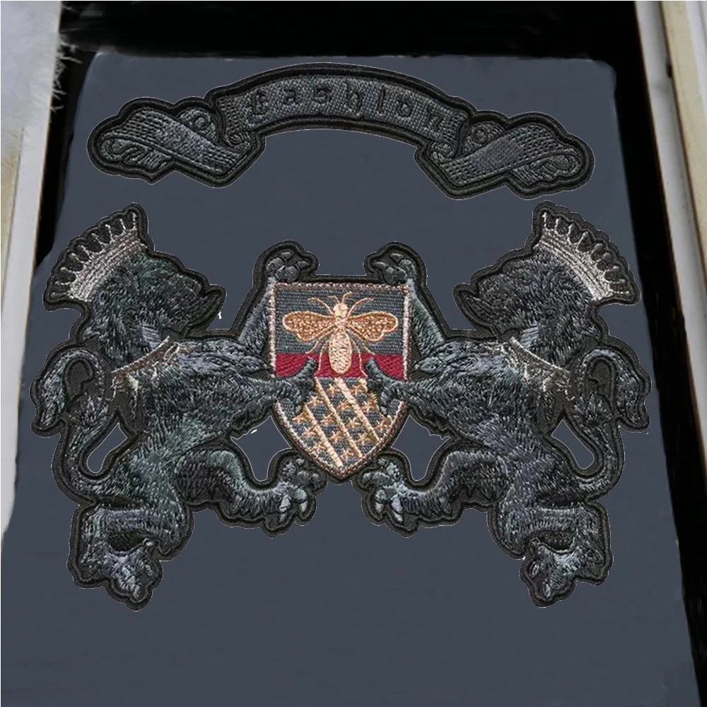 

1set Lion Crown Bee Patches Applique Embroidery Applique Scrapbooking Iron on Clothes Apparel Appliques Badge P137