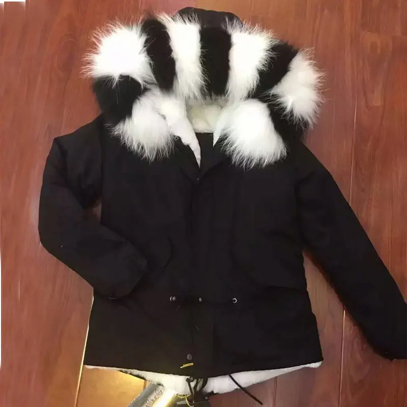 Luxury black and white short style factory price Winter fur parka jacket can dropshipping