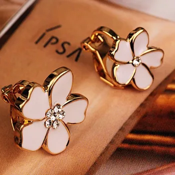 JIOFREE Korea Style Flower Shape Enamel Clip on Earrings Without Piercing for Girls Party Cute Lovely No Hole Ear Clip jewelry 1