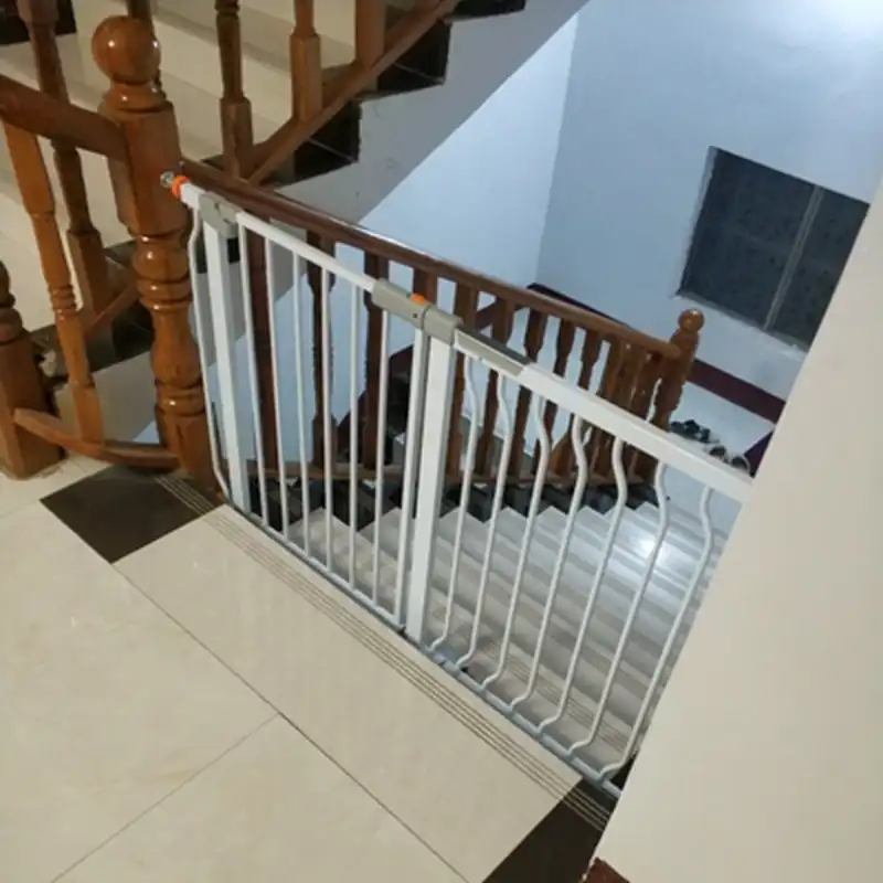 Stairway And Hallway Wall Mounted Baby Gate Proofing Stair Balcony