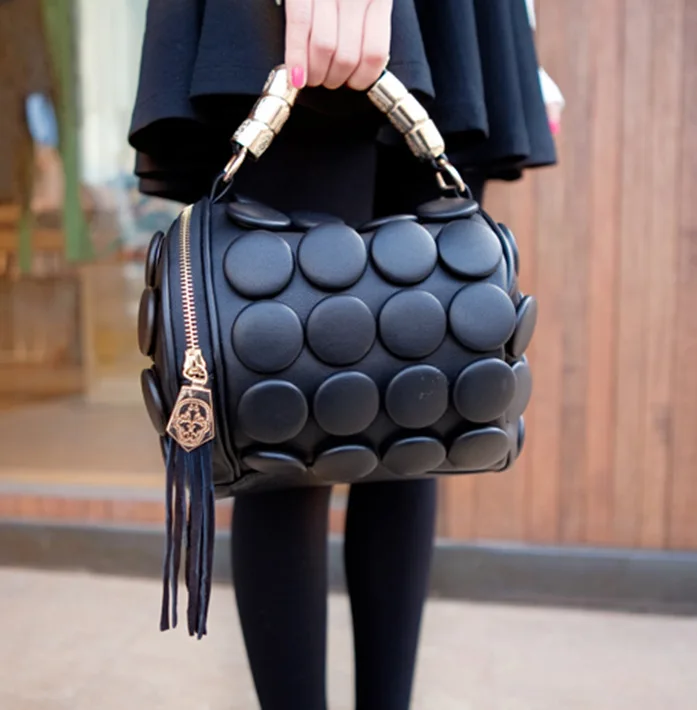 

2019 Women's Handbags Boston Bags Ladies Tassel Button Messenger Bags Leather Shoulder Bags Designer Bucket Bag Clutch Bolsas