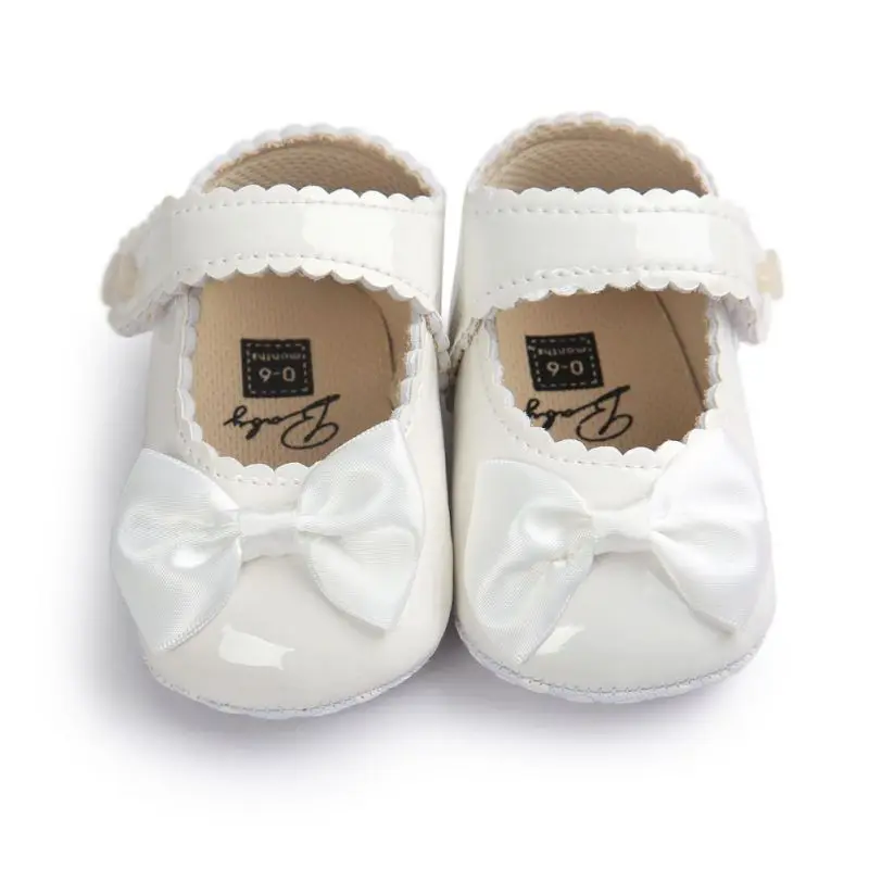 Обувь для новорожденных; обувь для маленьких девочек из искусственной кожи; мягкая обувь для малышей 0-18 месяцев; bebek ayakkabi Baby schoen sapatilha infantil - Цвет: Белый