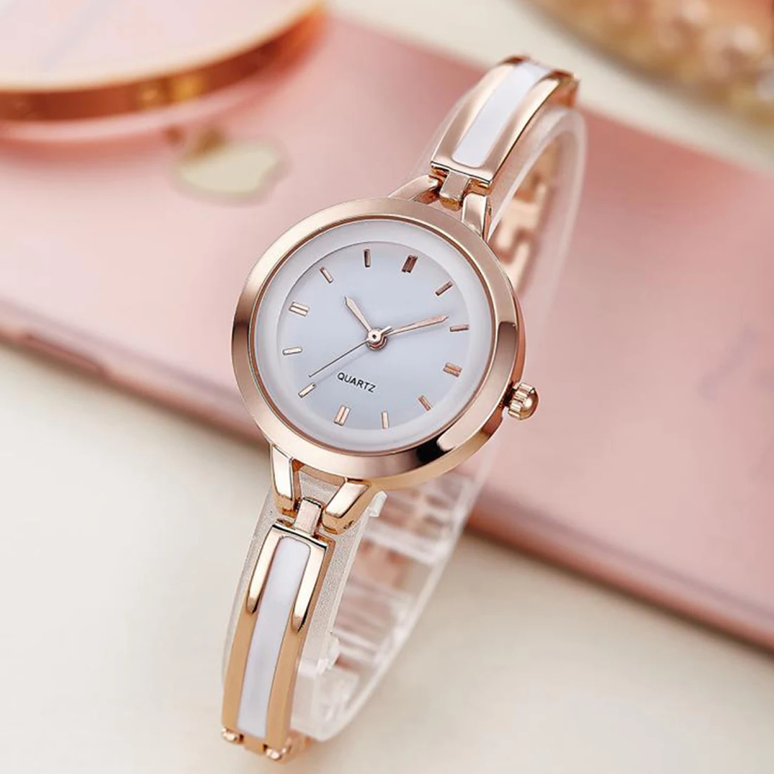 

Rose Gold Women Watch Bracelet Enamel Luxury Ladies Wrist Watches Elegant Dress Party Clock New Fshion Relogio Feminino
