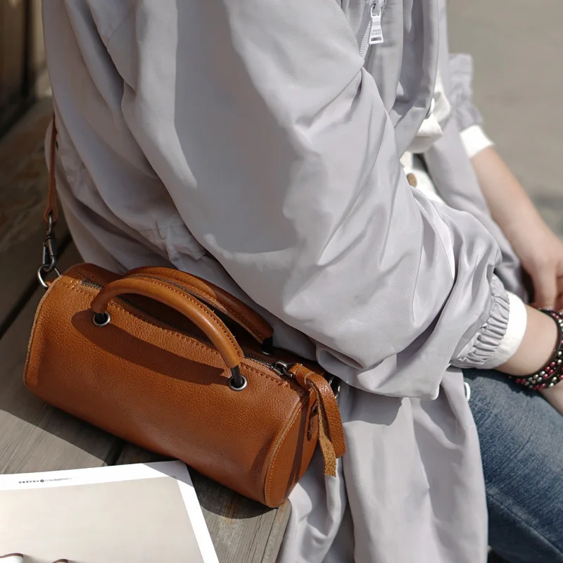 AETOO Lady Handmade Shoulder crossbody bag, female fashion leather handbag, tanning cowhide small retro cylinder bag