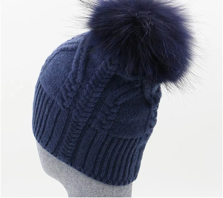 Новинка, стильные зимние шапки для женщин, модные шапки из шерсти и меха с помпонами, темно-синие Меховые помпоны, вязаные шапки
