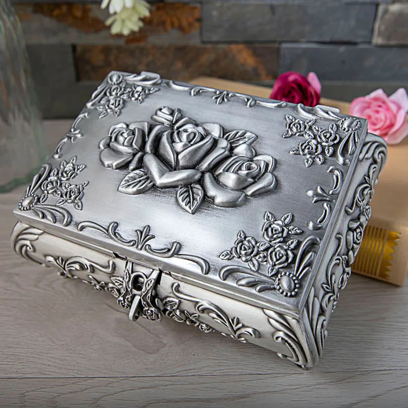 

Metal European creative retro large jewelry box high-grade stereo with lock tin storage Multi-function Jewelry Storage Box