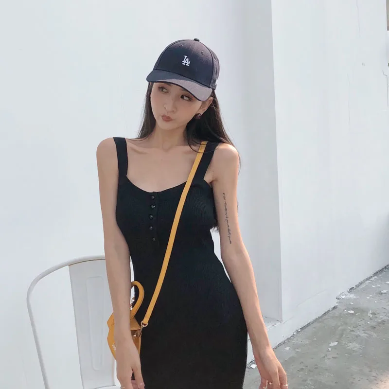 الصيف متماسكة أزرار بروتيل اللباس الفتيات غمد البسيطة فساتين Bodycon السباغيتي فستان بحزام Vestidos للنساء