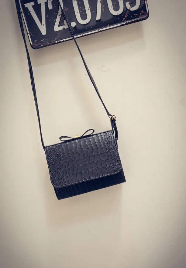 Yuhua, новые женские сумки, простой модный клапан, крокодиловый узор сумка-мессенджер, трендовая Корейская версия сумки через плечо - Цвет: Black
