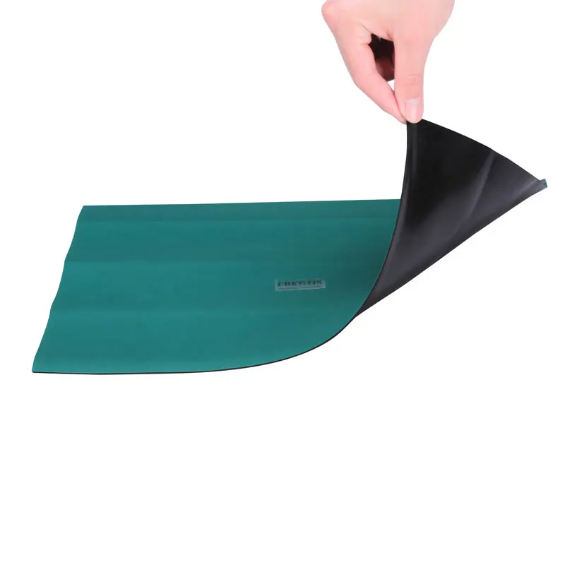 mat-(green-black)-3