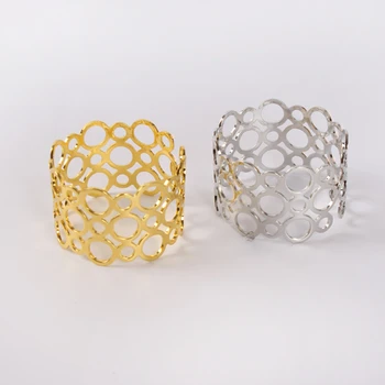 

SHSEJA 20pcs/lot Round hollow napkin ring hotel beautiful napkin ring wedding banquet napkin ring desktop decorations