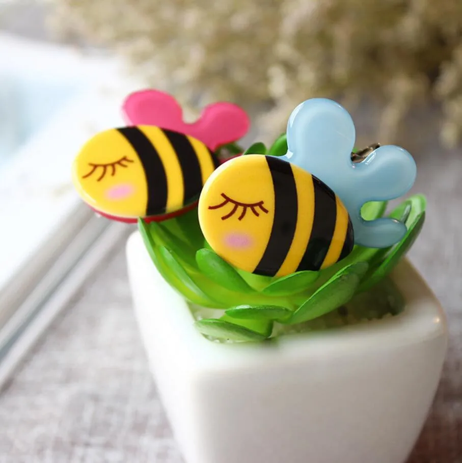 BF053-Bee02