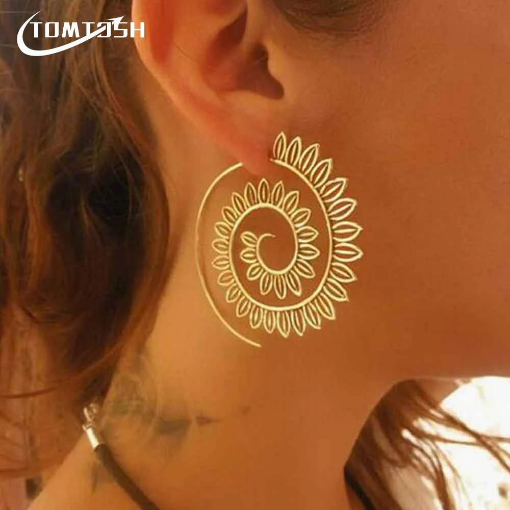 

FAMSHIN Fashion Trendy Spiral Piercing Earrings Women Punk Gear Gold Sliver Round Leaves Earring Party Jewelry
