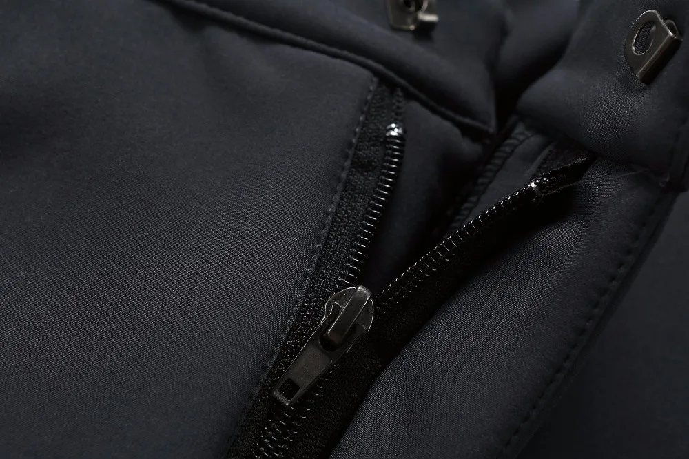 4636488987_1832000105