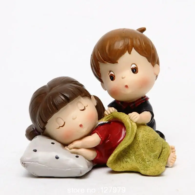 campus lovers resin dolls