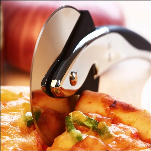 "Sharp Shark" Stainless Steel Shark Pizza Cutter 2