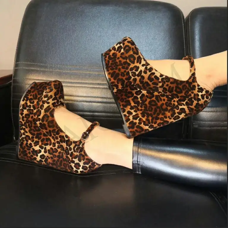 LAIGZEM/женские леопардовые туфли-лодочки Mary Jane на платформе и каблуке-танкетке, летняя женская обувь для вечеринок, zapatos mujer, большие размеры 34-47 - Цвет: LGZ204 Leopard
