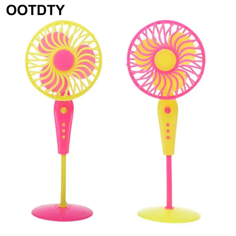 

1 Piece Mini Plastic Fan Doll Accessories Doll Furniture Dollhouse For Barbie Dolls Girl Toys Gift