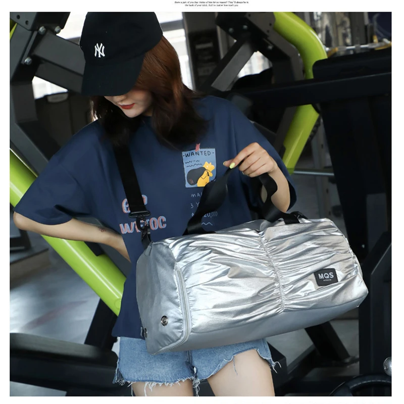 Waterproof Lady Sports Bag Novel Soft Portable Fitness Bag Large Capacity Men's Convenient Short-distance Travel Bag Waterproof Lady Sports Bag Novel Soft Portable Fitness Bag Large Capacity Men's Convenient Short-distance Travel Bag