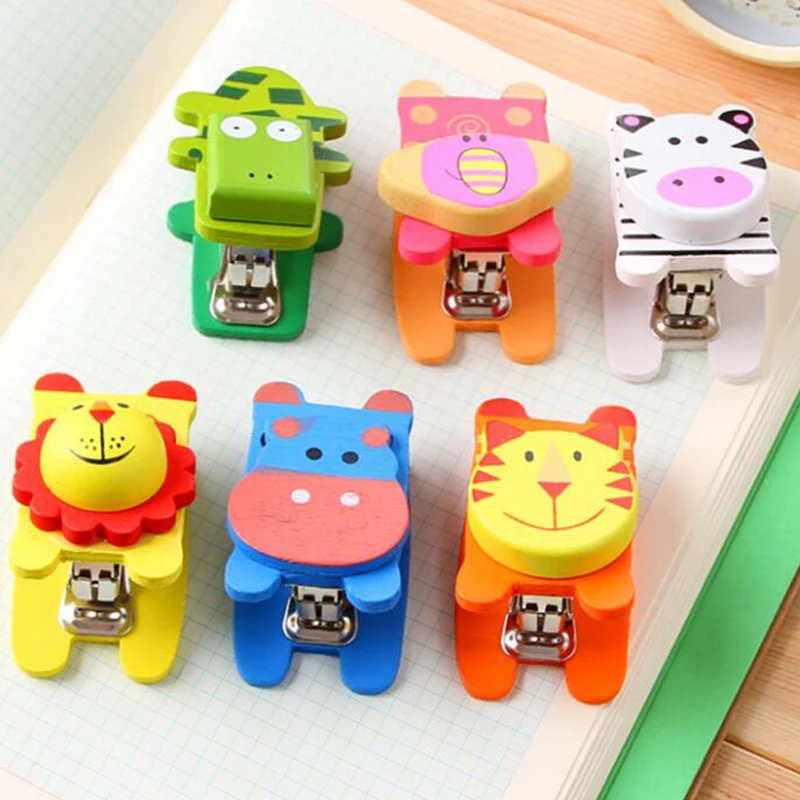 

Free Shipping 5pcs/lot Wooden Cartoon Cute Mini Stapler Primary School Stationery School Office Student Prize Birthday Gifts