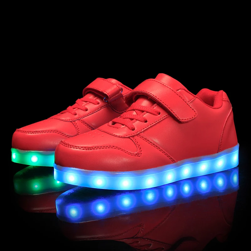 Детская разноцветная обувь с подсветкой на осень и зиму, модные удобные светящиеся кроссовки для девочек, высокое качество, светящаяся повседневная обувь для мальчиков