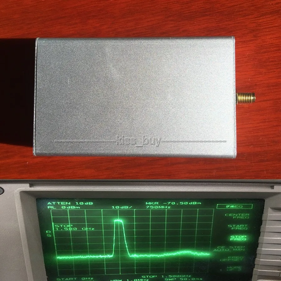 12v SMA noise source/Simple spectrum external tracking source Analyzer