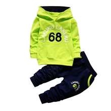 Criança Agasalho Outono Conjuntos de Roupas de Bebê Crianças Meninos Meninas Marca de Moda Roupa Dos Miúdos T-shirt Com Capuz E Calças 2 pcs Ternos