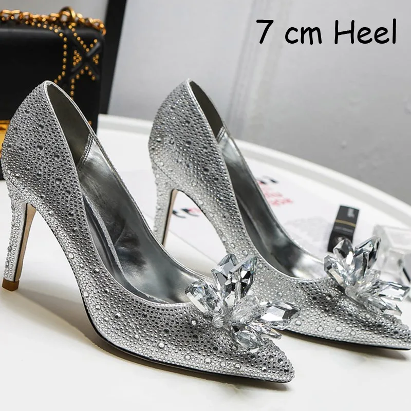 Teahoo с украшением в виде кристаллов свадебные туфли Для женщин Стразы на высоком каблуке туфли Золушки туфли-лодочки с острым носком Для женщин модные Роскошная обувь женщина - Цвет: Silver 7 cm Heel