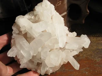 

850g clear natural rock quartz crystal cluster original
