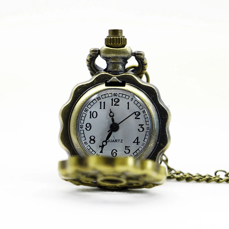 PS561-Small-Size-Women-Retro-Bronze-Flower-Quartz-Pocket-Watch-Necklace-Pendant-Chain-Gifts (1)