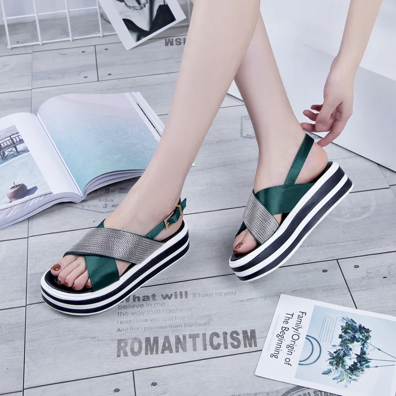

Thick Bottom Muffin Sandals Woman Buckle Leisure Toe Increase Women's Shoes