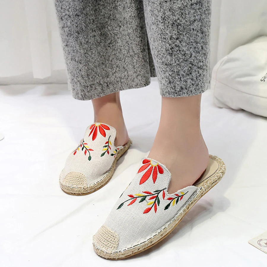 

Embroidered Linen Home Slippers Women House Shoes Mules style Flax Bathroom Straw Fisherman Shoes Indoor Slippers Ladies