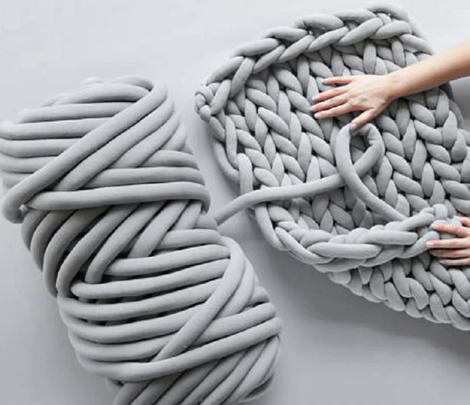 Толстые нитки для вязания. Плед вязаный. Шерстяные нитки для вязания толстые. Крупная пряжа для вязания. Пряжа super thick chunky.