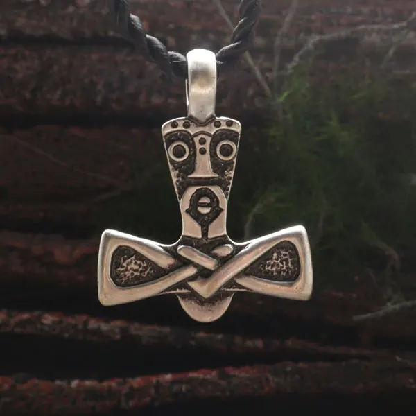 thor et odin 4 lettres