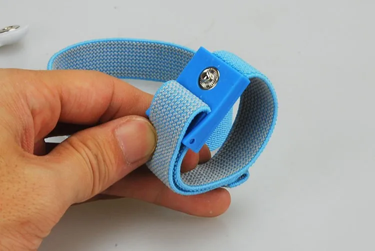 2315554192_279567083