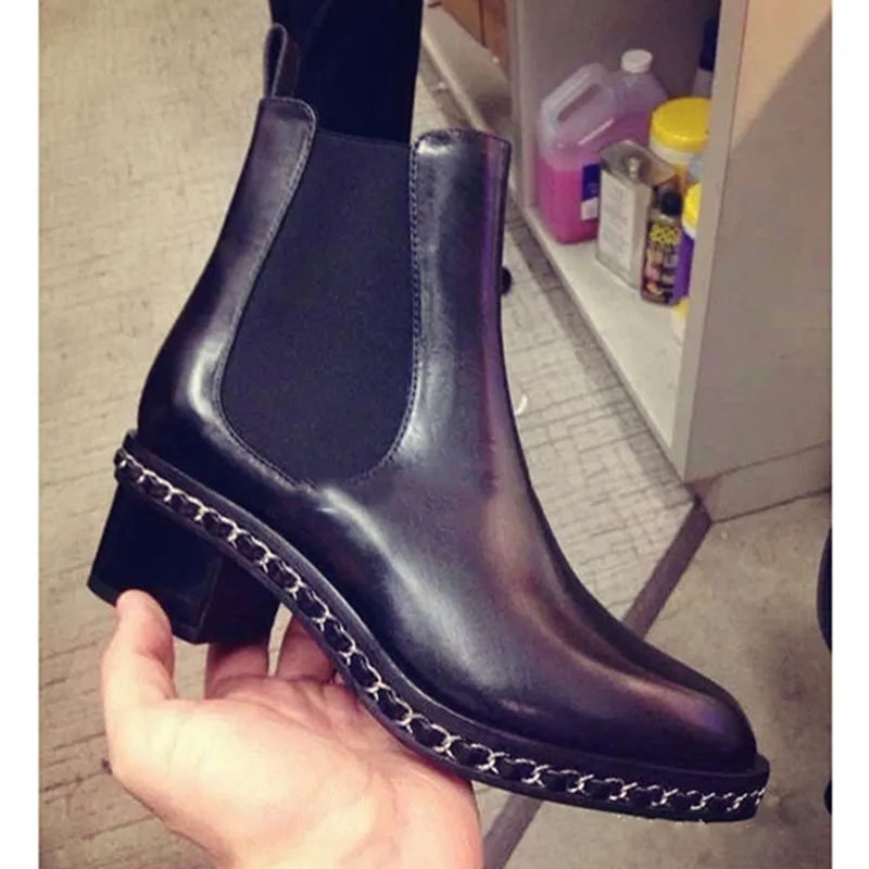

High Quality Luxury Designer famous Brand Round Toe Booties Mujer Chain Embellisehd Low Ankle Boots Party Dress Shoes Women