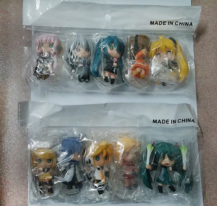 Hatsune Miku (2)