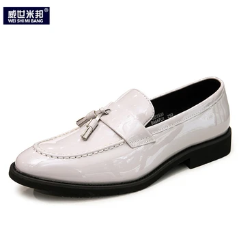 

New Arrival Tassel Loafer Shoes Men White Color Slip On Driving Car Shoes Autumn Fringe Outdoor Boys Casual Shoes