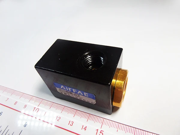 

Free Shipping QE-02 1/4'' Quick Exhaust Valve Pneumatic Valve