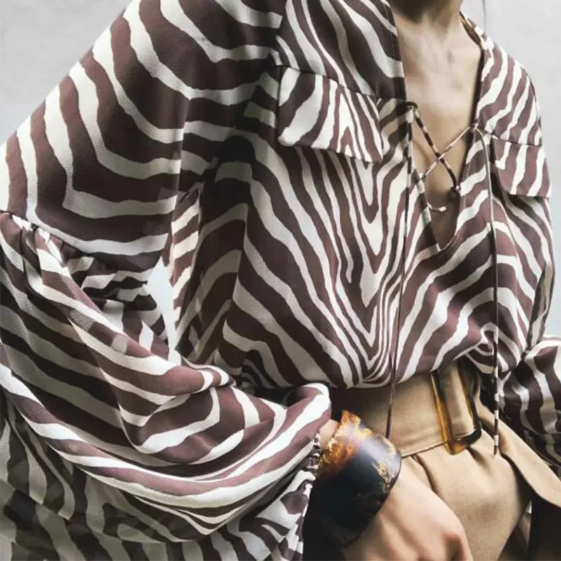 

Womens Stripe Printed V-neck Lace Up Blouse Shirt Ruffles Flare Sleeve Casual Female Tops Shirt 2019 Summer Ladies Loose Blouses