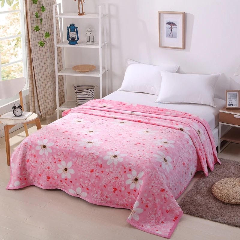 

Simple And Stylish Pink White Prints 200x230cm Size Blankets For Beds Fleece Warm Winter Sleeping Sofa Blanket Plaid Bedspreads