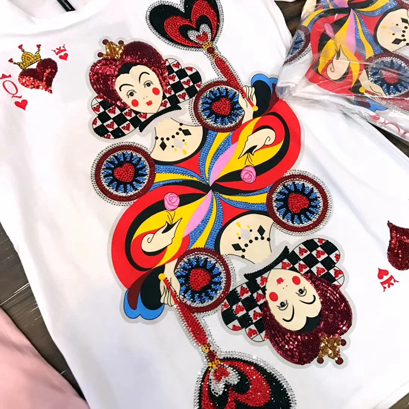 

Women's fashion print loose style T-shirt.