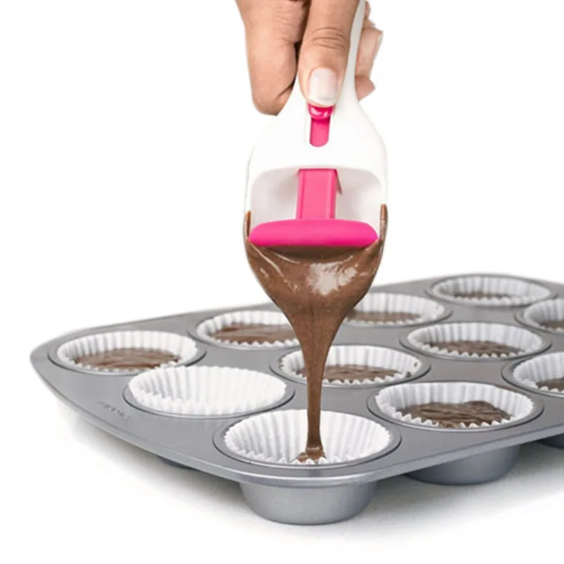 

Cake biscuit decorating tools Cake batter can be pushed dispensing spoon Baking Spatula Shovel Cupcake Scoop Free Shipping
