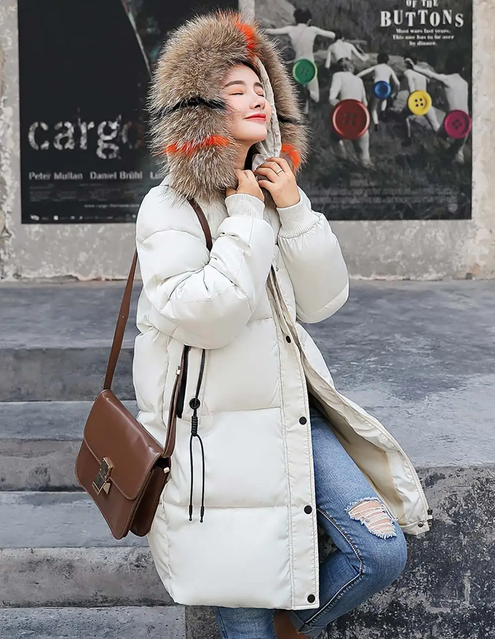PinkyIsBlack/Новинка года; стильная зимняя куртка для женщин; пальто с искусственным воротником; Женская парка с толстой хлопковой подкладкой; зимнее длинное пальто
