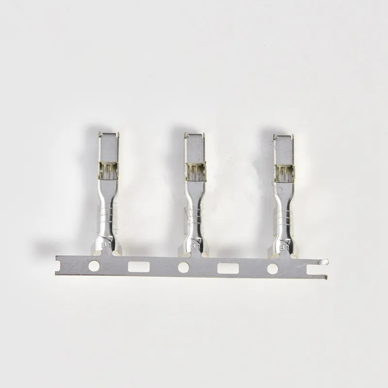 

50 PCS Connector 7116-4021P terminal