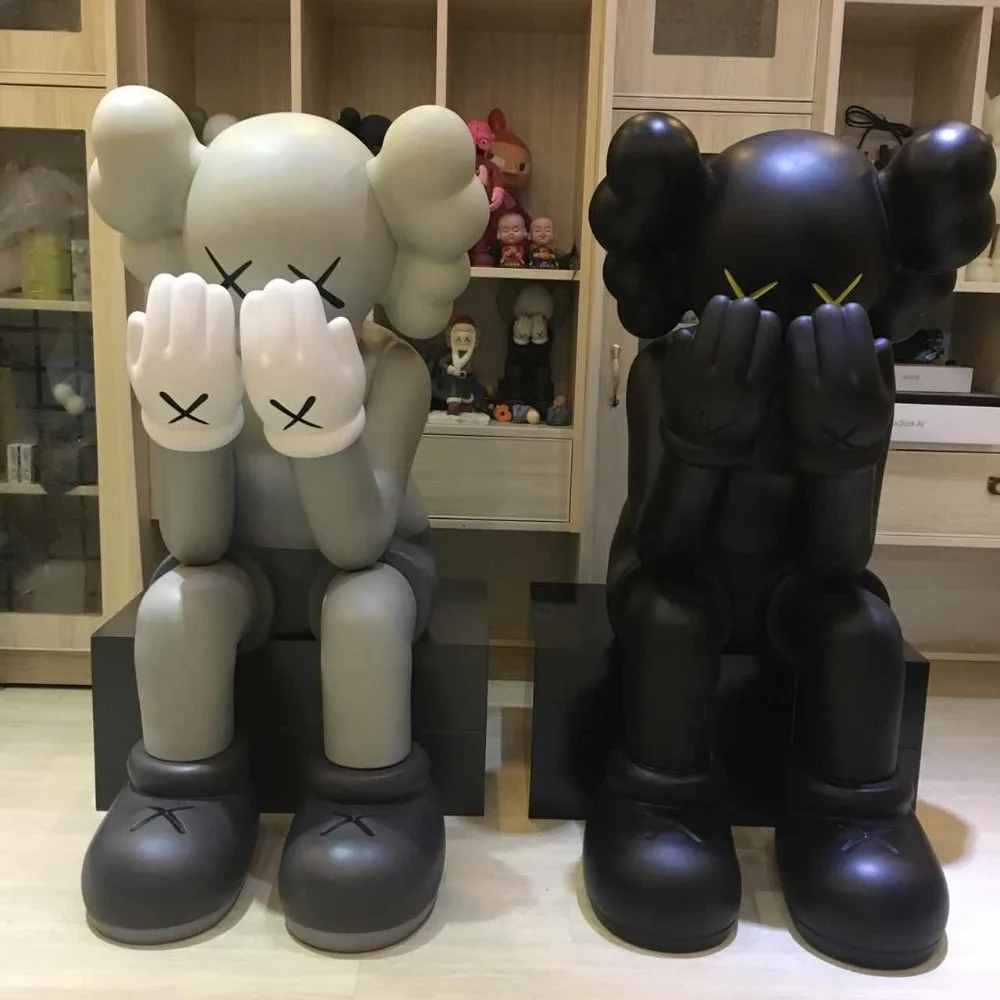 kaws big figure